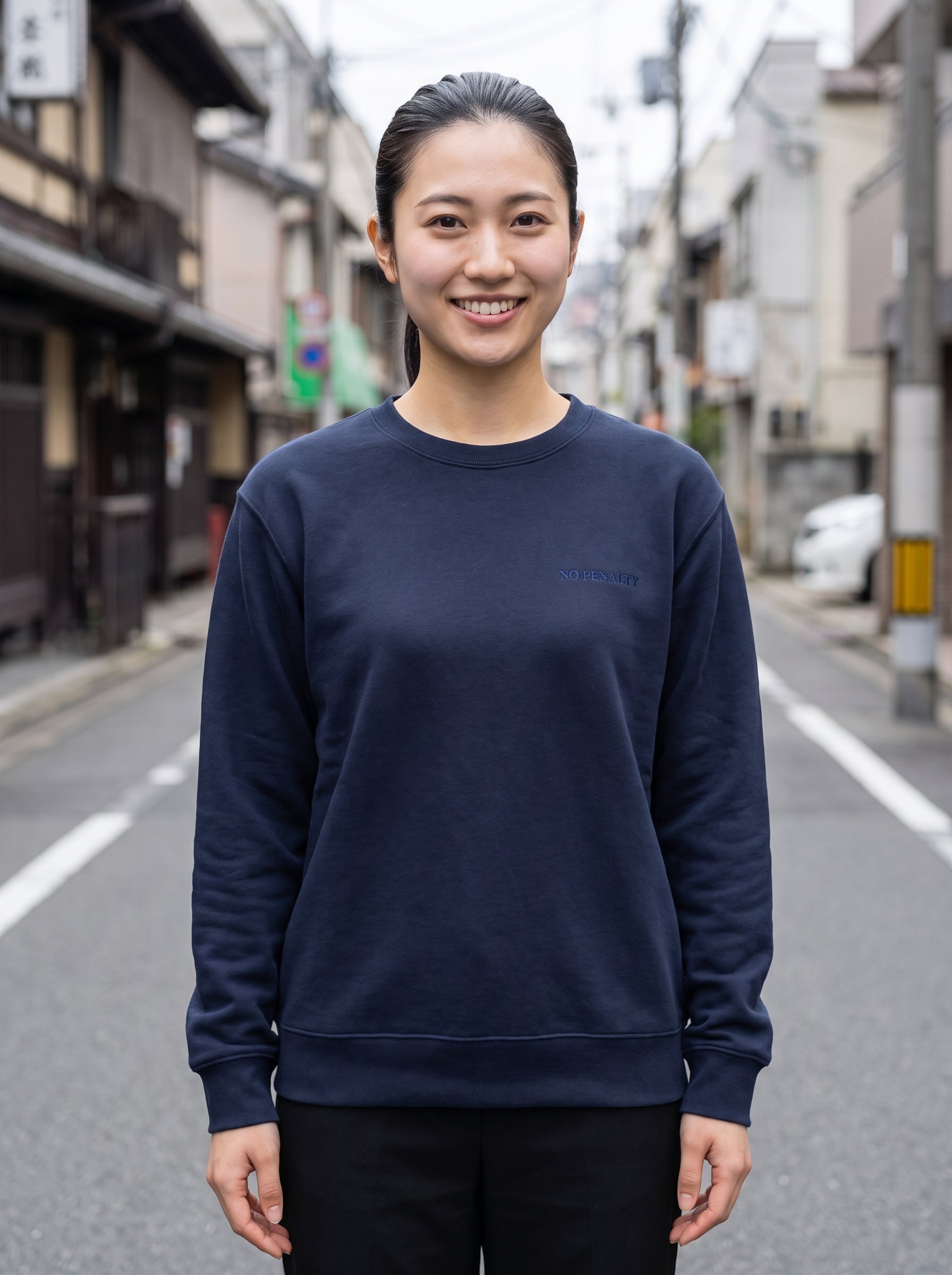 同色ネイビーボディの着用イメージ