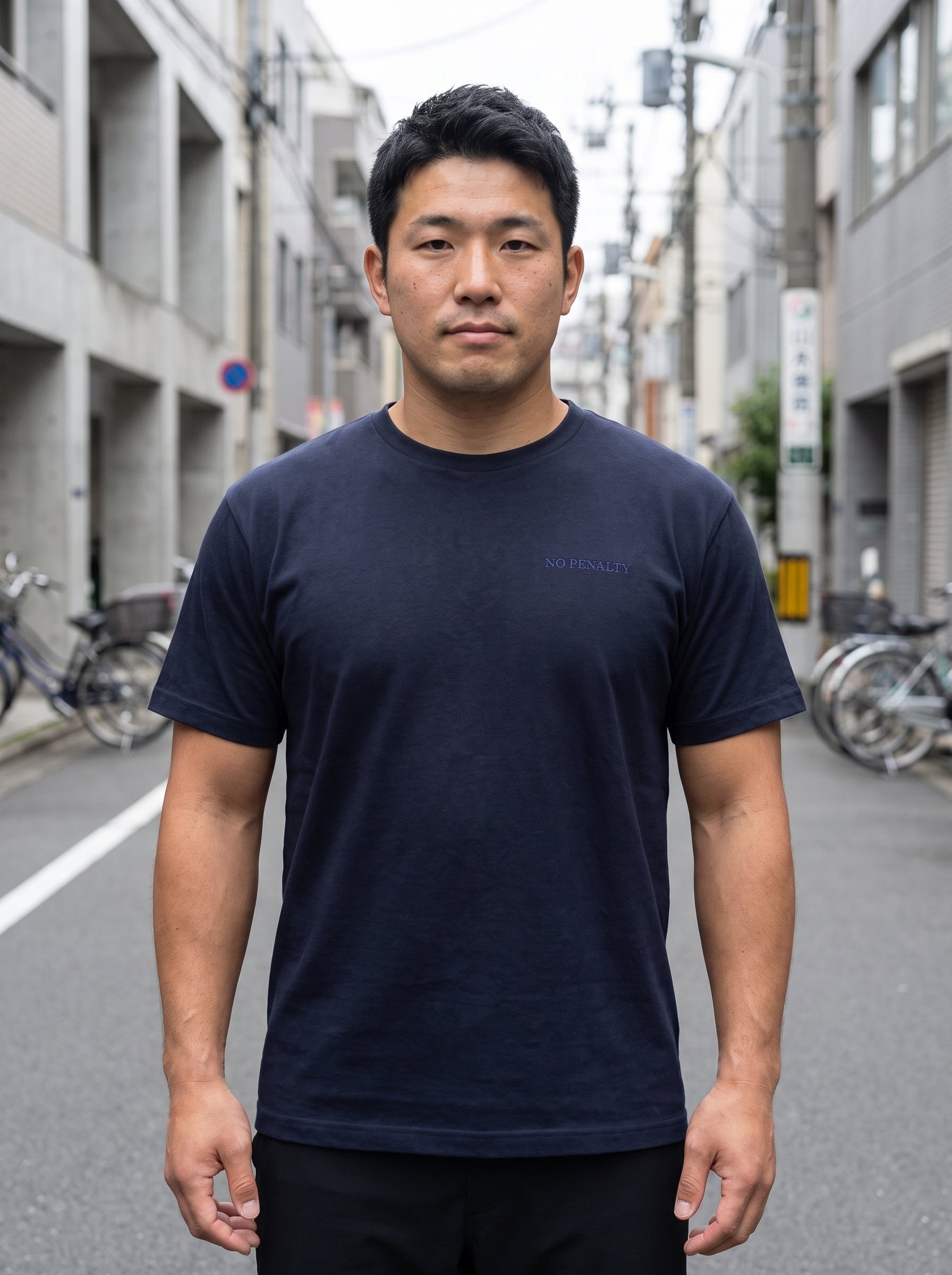 同色ネイビーボディの着用イメージ