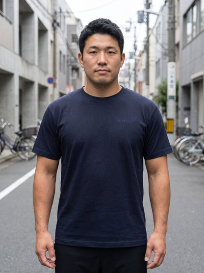 同色ネイビーボディの着用イメージ